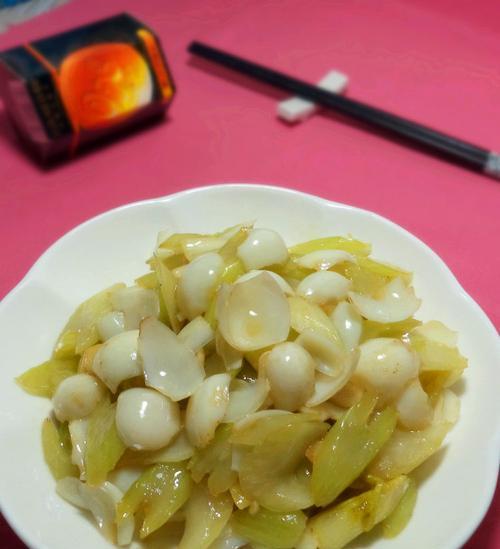百合银杏炒西芹怎么做？步骤和技巧有哪些？  第2张