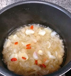百合梨水汤怎么做？有哪些健康益处？  第1张