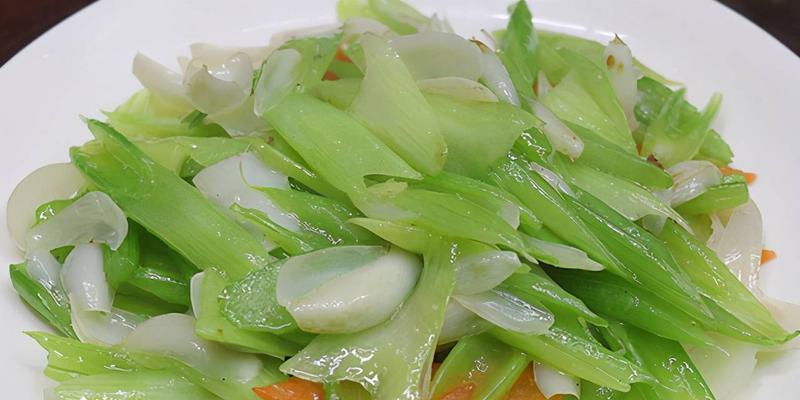 百合大虾炒西芹怎么做？步骤和技巧有哪些？  第2张