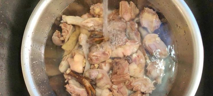 百财老鸭煲怎么做？详细步骤和常见问题解答？  第1张