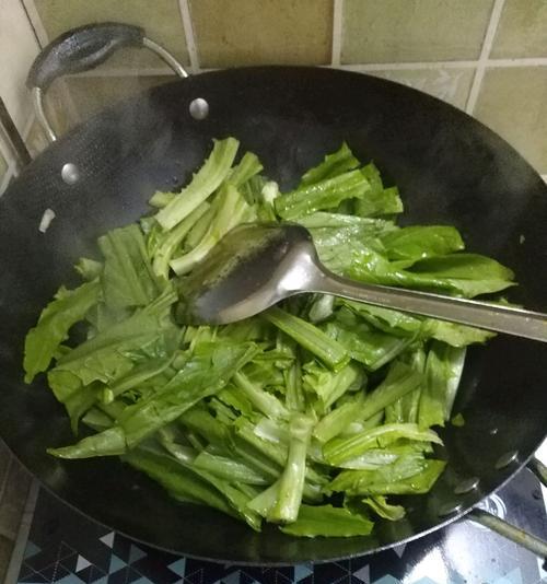 白灼油麦菜怎么做？步骤和技巧有哪些？  第2张