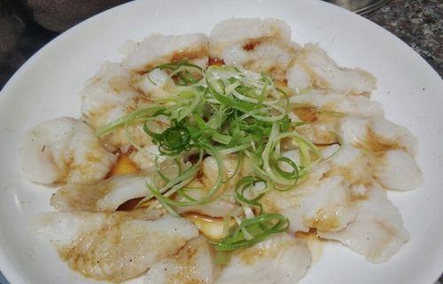 白灼小管鱼的做法是什么？步骤和技巧有哪些？  第2张