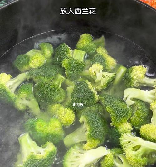 白灼西兰花怎么做？步骤和技巧有哪些？  第3张