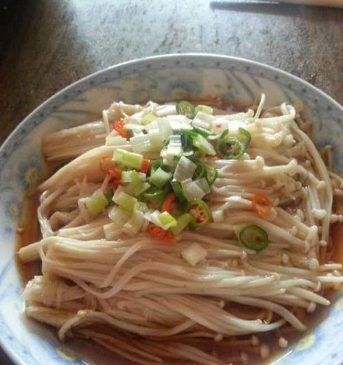 白灼金针菇怎么做？步骤和技巧有哪些？  第1张