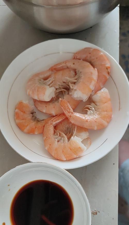 白灼河虾怎么做？步骤和技巧有哪些？  第3张