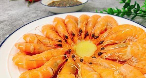 白灼对虾怎么做才鲜嫩？详细步骤解析！