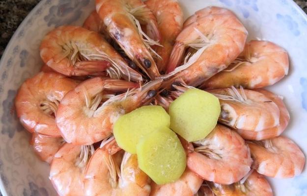 白灼大虾怎么做？步骤和技巧有哪些？  第3张