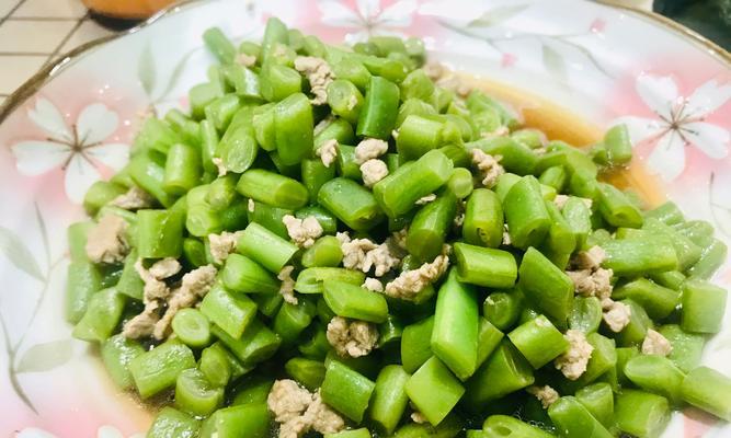 白玉肉丝炒四季豆怎么做？步骤和技巧是什么？