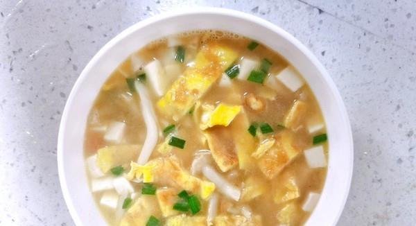 白玉菇鸡蛋豆腐汤怎么做？有哪些健康益处？  第3张