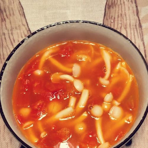白玉菇豆腐汤怎么做？有哪些健康益处？  第3张
