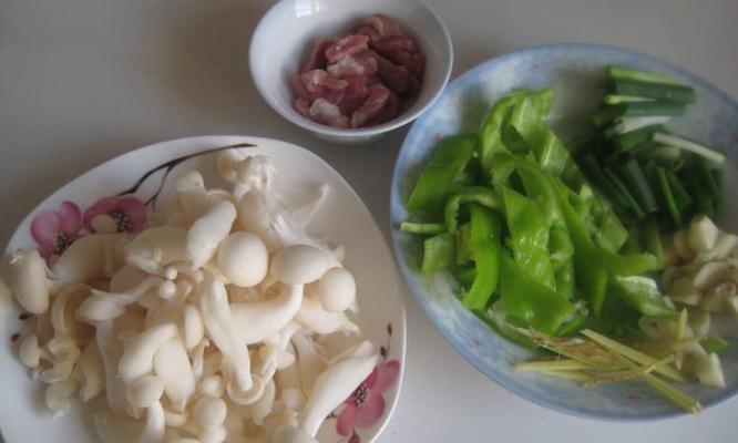 白玉菇炒青菜怎么做？步骤和技巧有哪些？  第2张