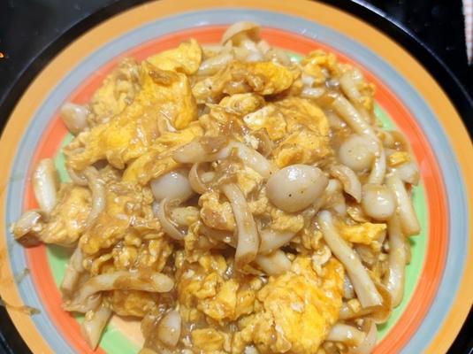 白玉菇炒鸡蛋怎么做？步骤和技巧有哪些？  第3张
