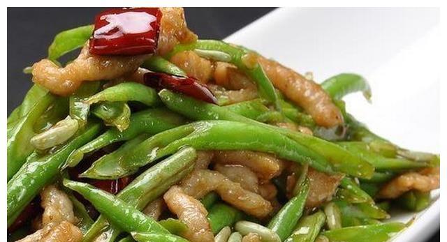白洋葱炒豆角怎么做？步骤和技巧有哪些？  第3张