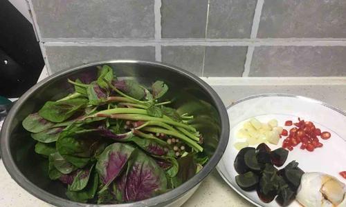 白苋菜饺子怎么做？有哪些独特步骤和技巧？  第1张