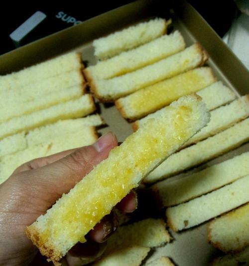 白吐司怎么做？简单易学的白吐司食谱分享！  第2张