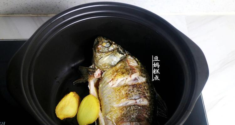 白汤鲫鱼怎么做？详细步骤和常见问题解答？  第3张