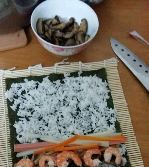 白米饭寿司怎么做？步骤和技巧有哪些？