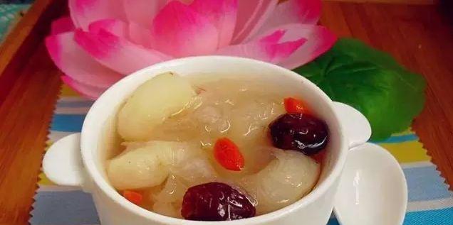 白萝卜紫菜银耳汤怎么做？有哪些健康益处？  第2张