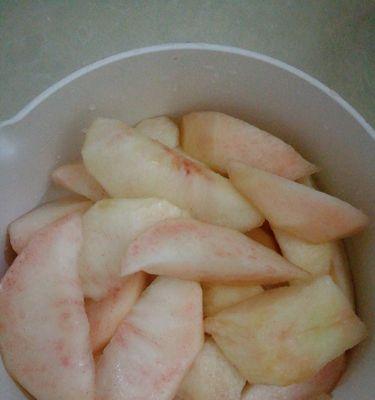自制水蜜桃罐头的制作方法（从选材到加工，全方位教你制作美味水蜜桃罐头）  第2张