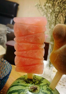 自制水果冰淇淋，手工DIY健康又美味（15步教你轻松制作口感顺滑的冰淇淋）  第3张