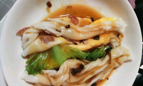 自制瘦肉蛋肠粉的做法（家庭厨房的美味佳肴）  第3张