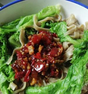 手擀面制作秘籍（从面粉到面食，教你一步步打造美味手擀面）