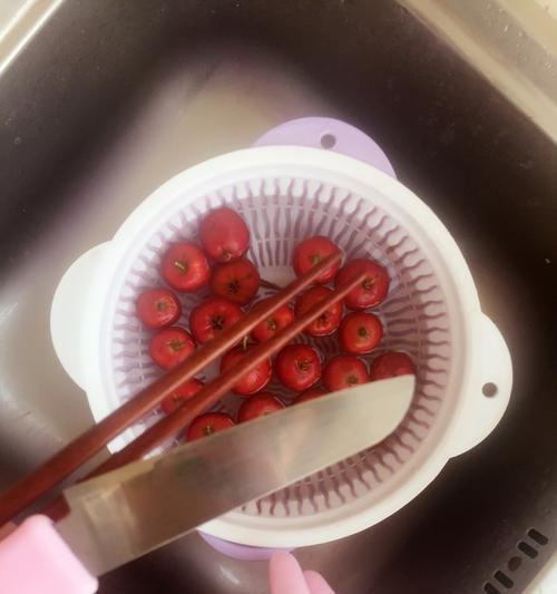 自制山楂果茶的美味与健康（用纯天然食材，体验健康味蕾之旅）  第2张