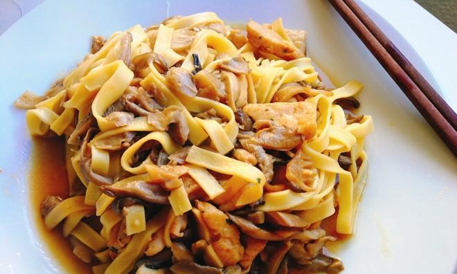 自制山粉面，让家常美食更加健康（用精选材料制作，味道鲜美营养丰富）  第1张