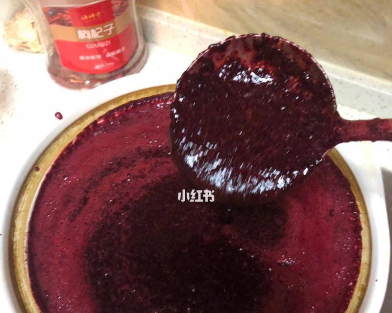 自制营养丰富的桑葚膏（以桑葚为原料，营养健康好味道）  第3张