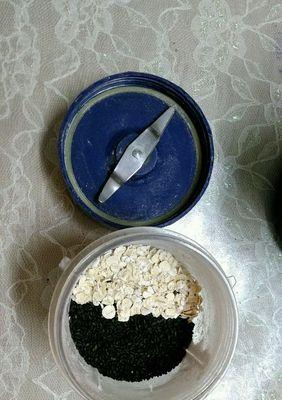 自制三黑芝麻糊，健康美味又营养（简单制作流程，味道浓郁香甜，富含营养素）  第2张