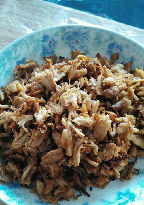 手工自制肉松的方法（从选料到制作，一步步教你DIY肉松）  第2张
