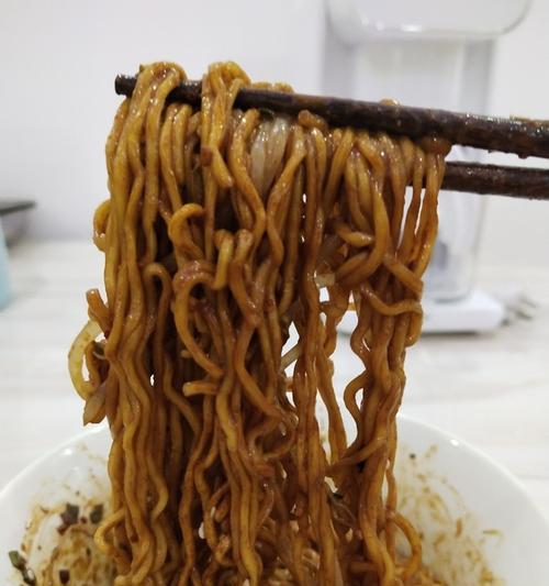 自制热干面，妙趣横生（家庭美食大公开，手工热干面教程分享）