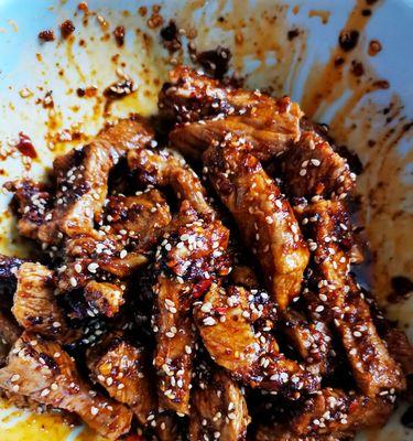自制牛肉干的制作方法（口感鲜美的牛肉干如何制作）  第1张