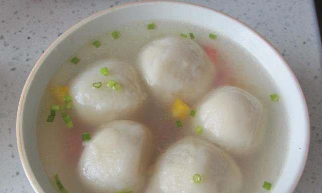 手把手教你制作清爽青瓜味汤圆（15个步骤让你轻松制作清新口感的青瓜汤圆）  第3张
