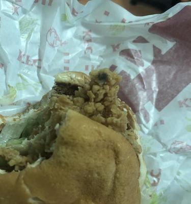 如何在家制作劲脆鸡腿堡？自制与肯德基的口味有何不同？  第3张