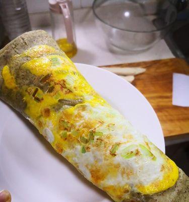 自制煎饼果子的做法？步骤详解和常见问题解答？  第3张