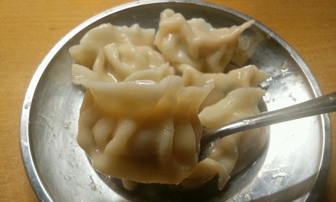 自制胡萝卜饺子怎么做？步骤和技巧有哪些？  第3张