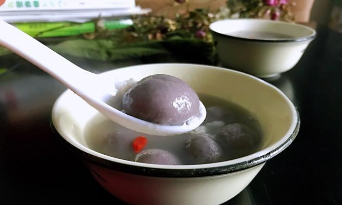 自制黑芝蔼汤圆怎么做？有哪些步骤和技巧？  第2张