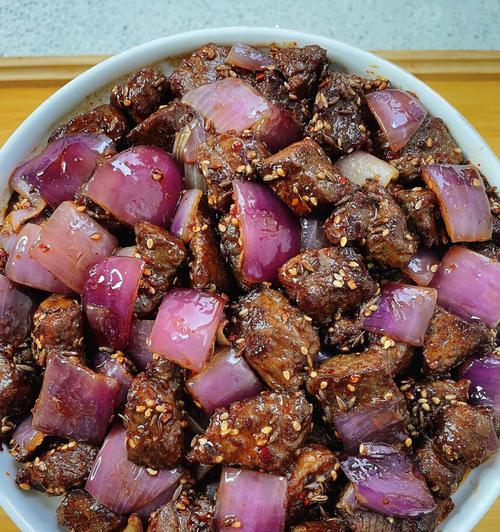 孜然炒圆葱里脊肉怎么做？步骤和技巧有哪些？  第2张