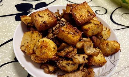 孜然炒圆葱里脊肉怎么做？步骤和技巧有哪些？