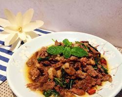孜然炒牛肉怎么做？有哪些步骤和技巧？  第3张