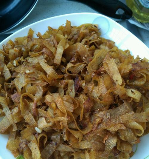 孜然炒饼丝怎么做？有哪些步骤和技巧？  第3张