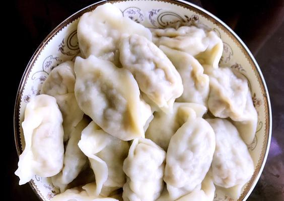 宝宝水饺怎么做？有哪些健康营养的食谱推荐？  第1张