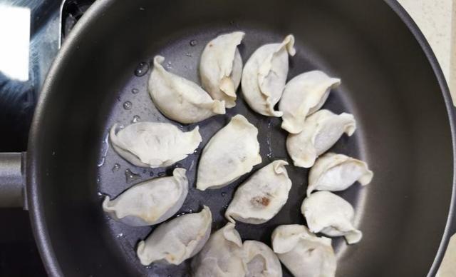 煮速冻饺子的做法是什么？如何煮出完美的速冻饺子？  第3张