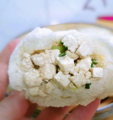 煮肉莲花包子的做法是什么？如何做出美味的莲花包子？  第1张