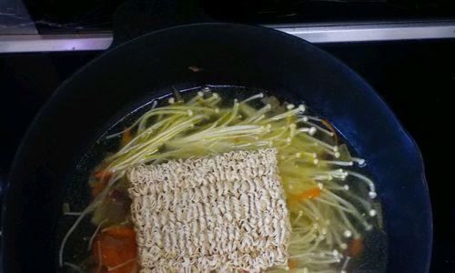 煮泡面的做法是什么？如何煮出美味的泡面？  第2张