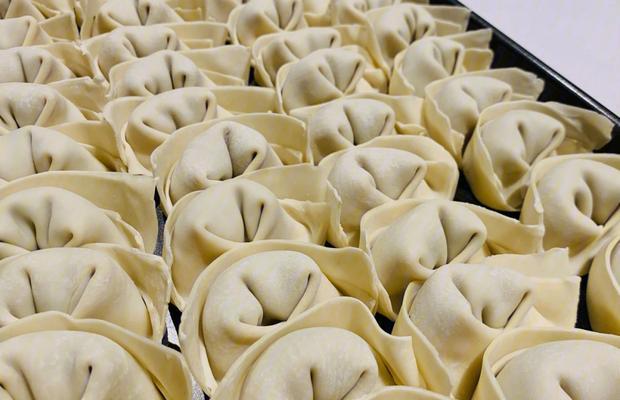 煮冷冻大馄饨的做法是什么？如何快速煮好冷冻大馄饨？  第3张