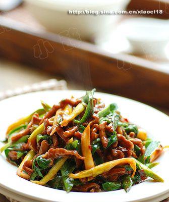 竹叶菜杆炒肉丝怎么做？步骤和技巧有哪些？  第2张