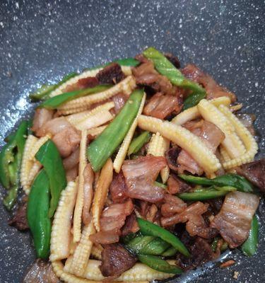 竹笋肉丝的做法是什么？如何快速掌握这道菜的烹饪技巧？