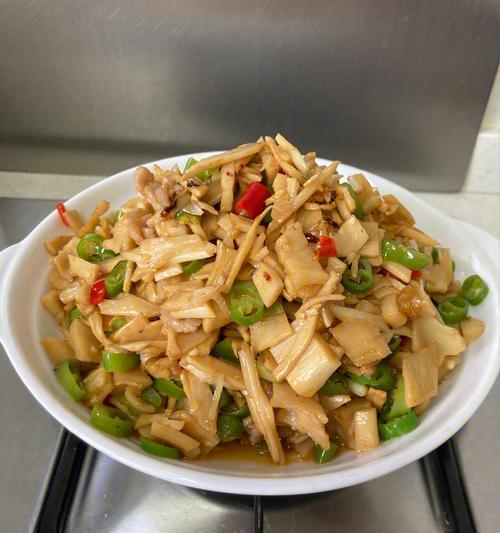 竹笋肉丝的做法是什么？如何快速掌握这道菜的烹饪技巧？  第2张